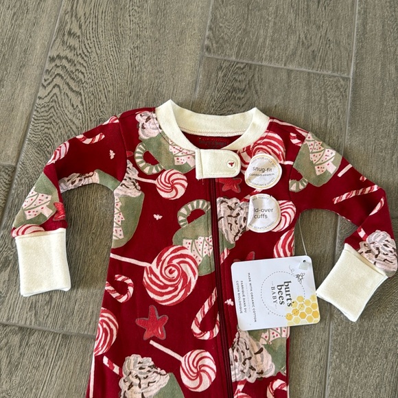 Burt’s bees baby organic cotton snug fit cocoa and candy footed pajamas red - Picture 4 of 8